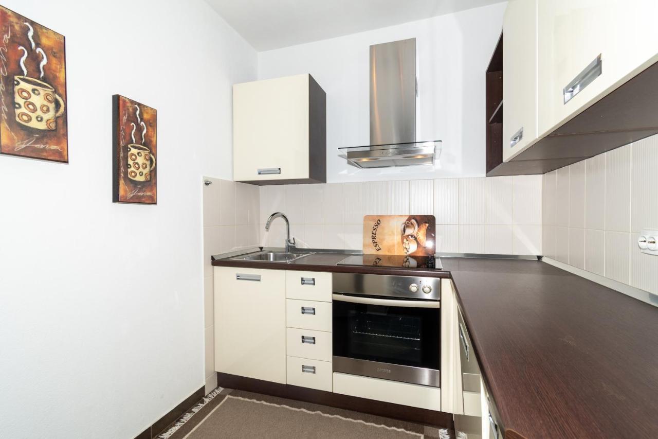 Trstenik Beach Apartment Split Dış mekan fotoğraf