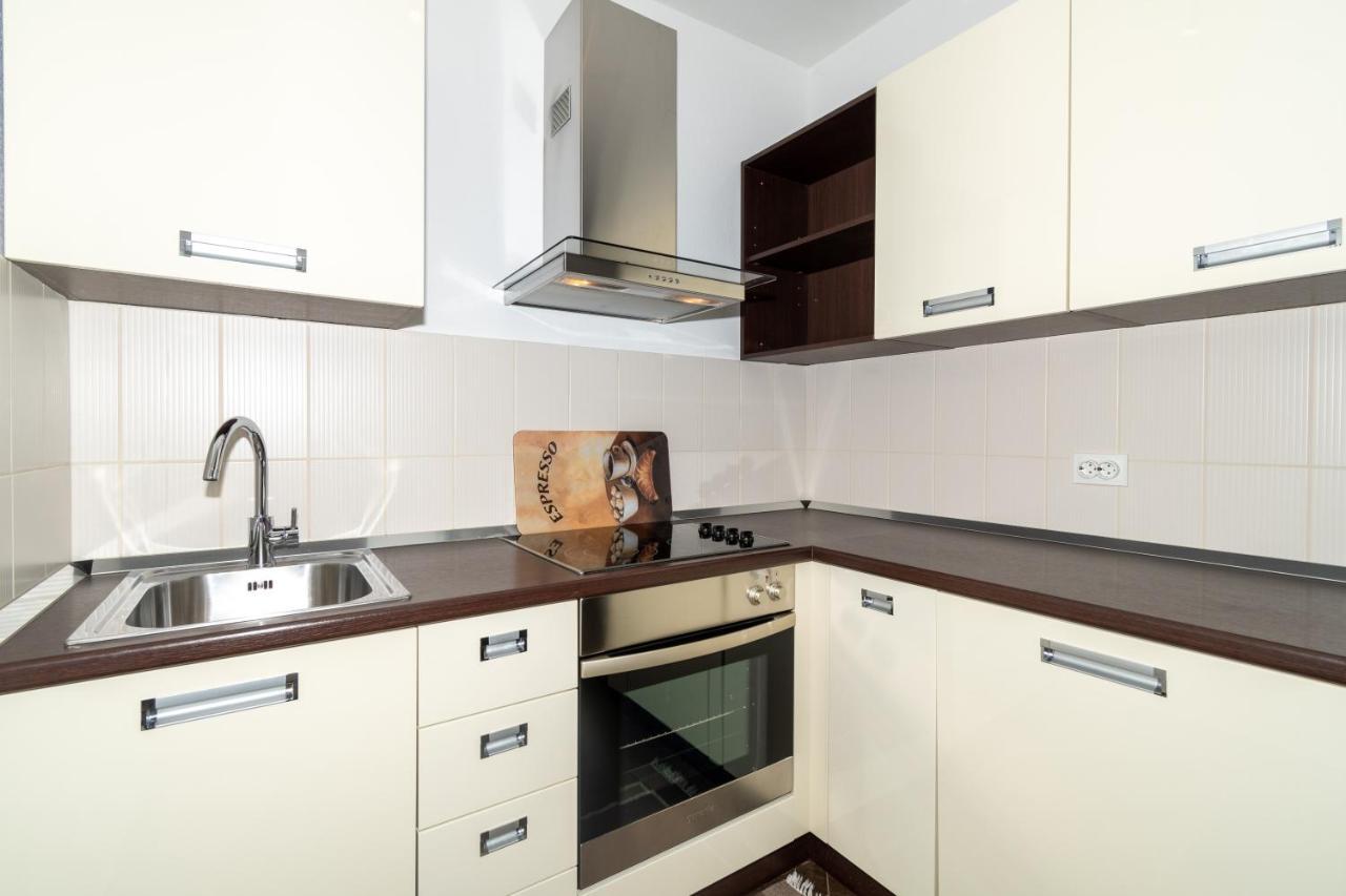Trstenik Beach Apartment Split Dış mekan fotoğraf